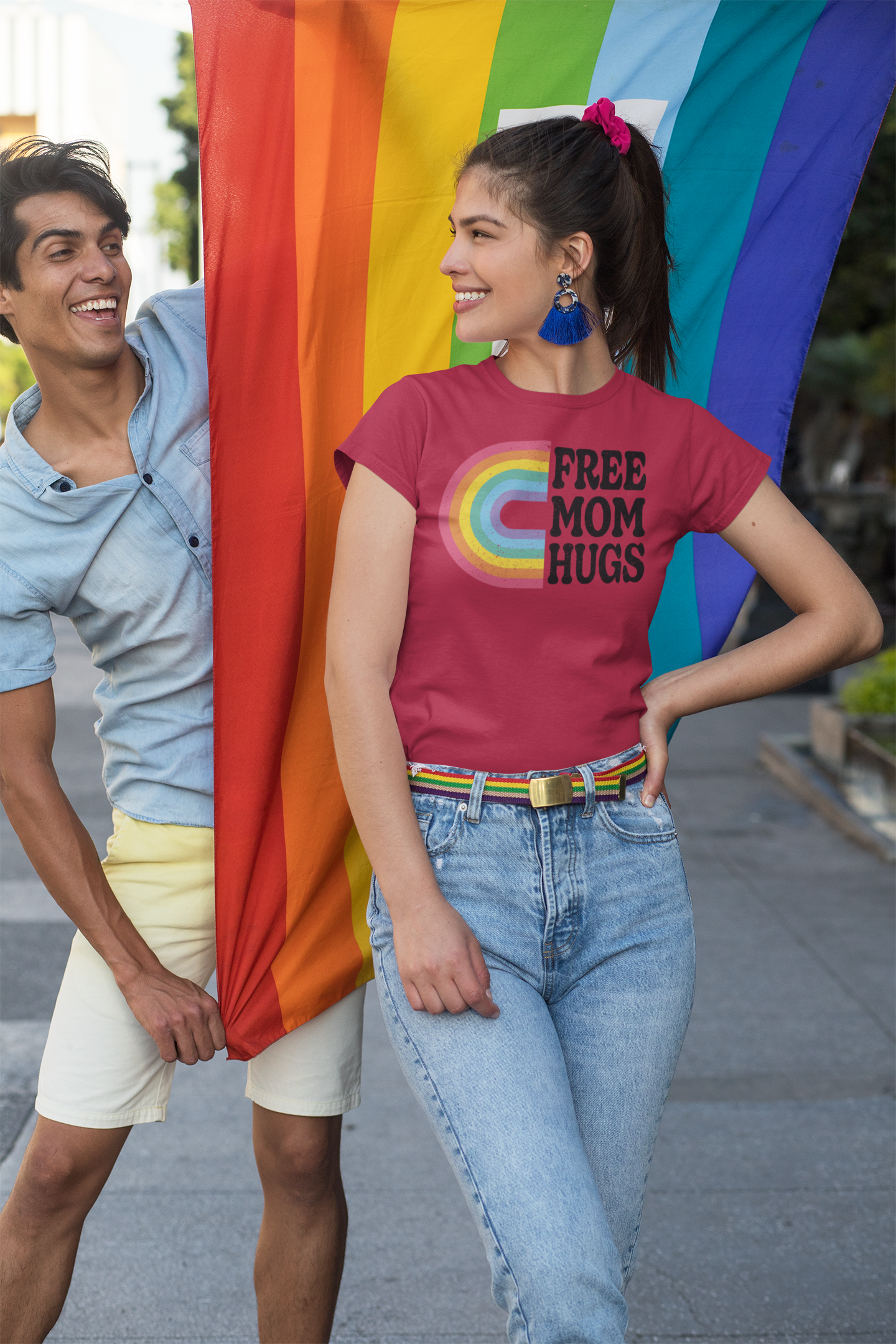 🌈 Free Mom Hugs FT335
