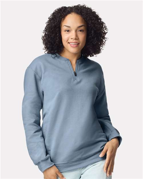Gildan SF008 - Unisex Softstyle® Midweight 1/4 Zip Sweatshirt